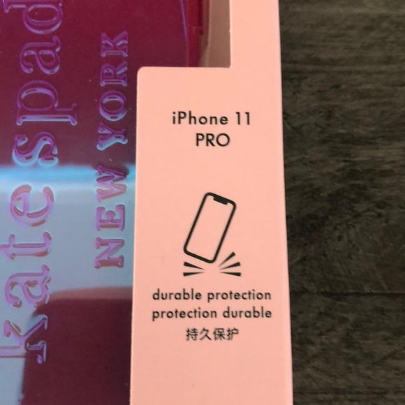 iPhone 11 Pro Kate spade phone case - Picture 2 of 4